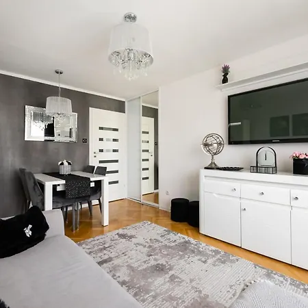 Wola Okopowa Luxury By Bookinghost