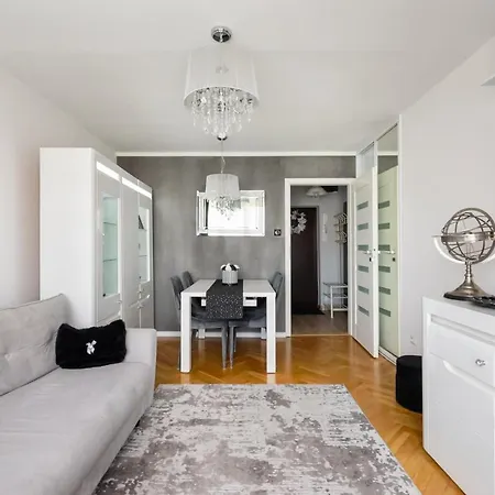 Wola Okopowa Luxury By Bookinghost