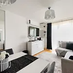 Wola Okopowa Luxury By Bookinghost Warszawa